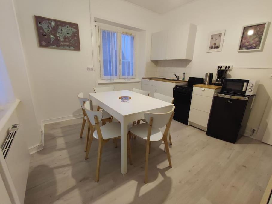 Au Calme En Ville, A 2km De La Appartement